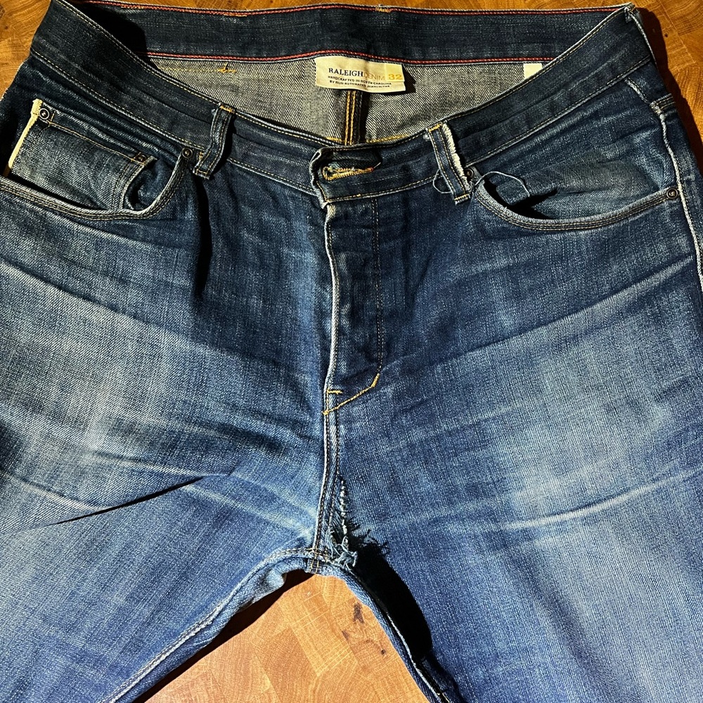 Raleigh Denim Graham size 32 denim jeans
